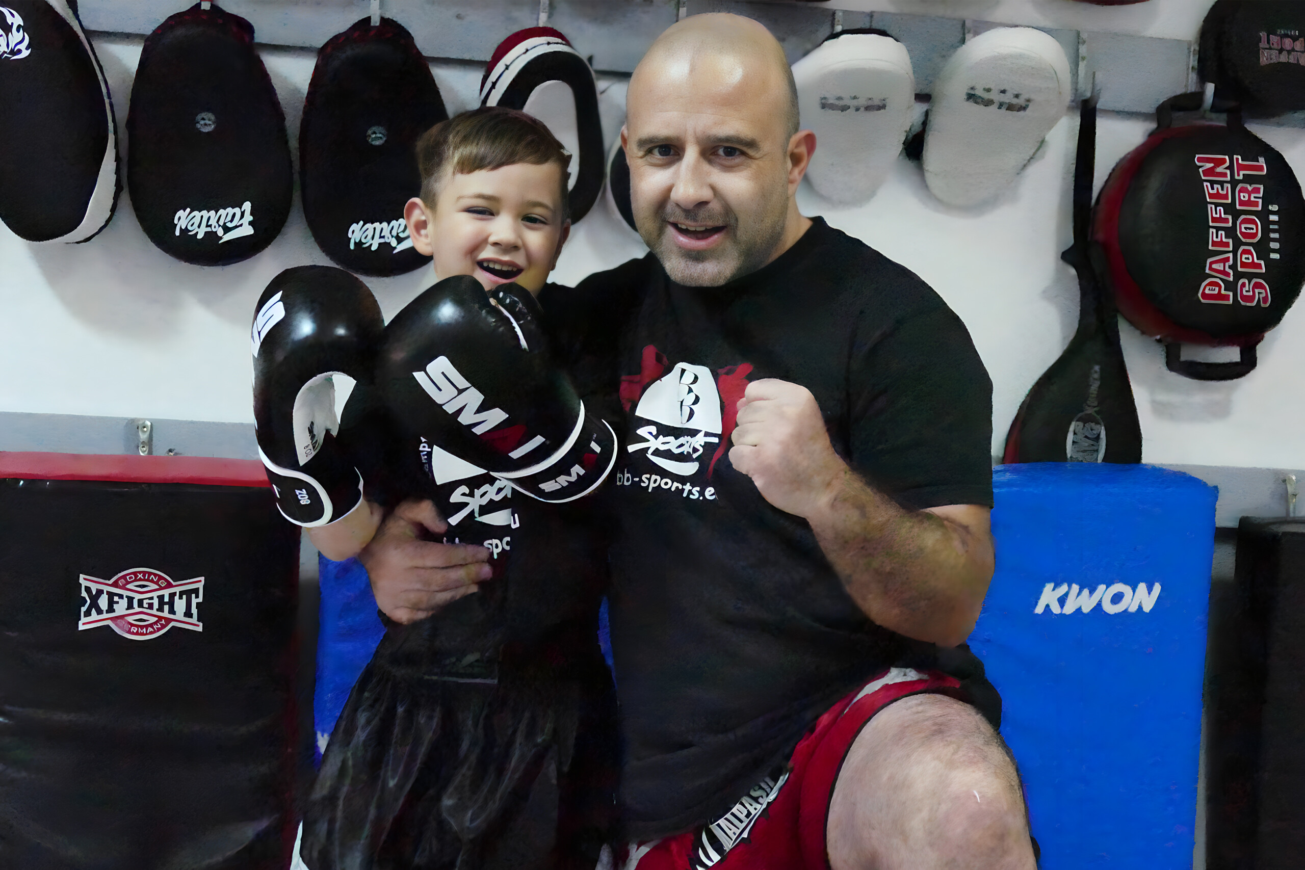 Trainer Enrico mit jungem Schüler
