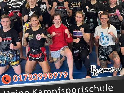 Team - Trainer und Schüler Kurs Kickboxen & Muay Thai Brunsbüttel